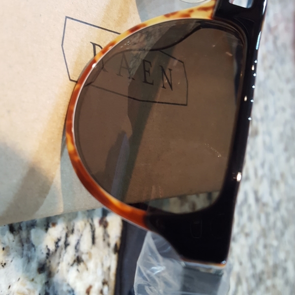 Raen Optics sunglasses unisex tortoise - Picture 8 of 8